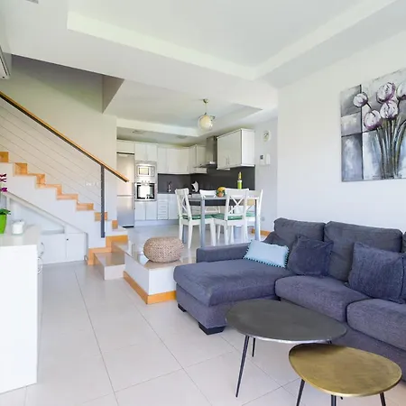 Chalet Salobre Private Pool Overlooking To The Golf Course- Pet Friendly San Bartolome de Tirajana (Gran Canaria)